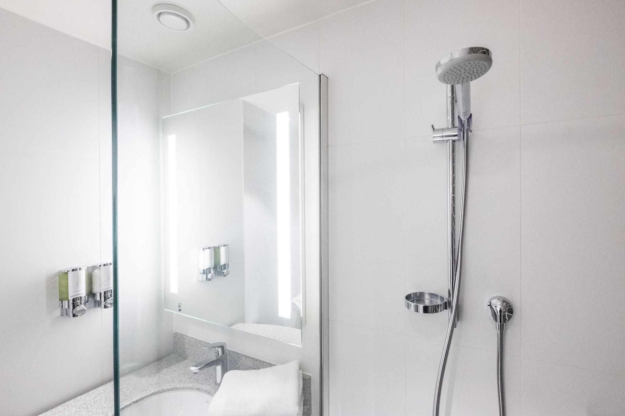 Hampton By Hilton Aberdeen Airport Dyce Extérieur photo