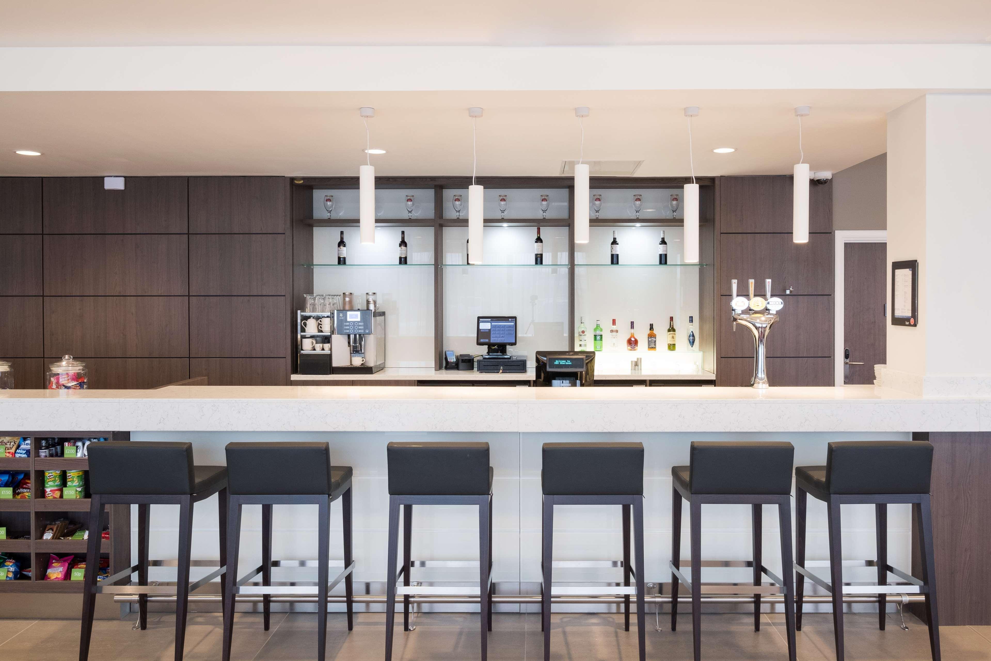 Hampton By Hilton Aberdeen Airport Dyce Extérieur photo