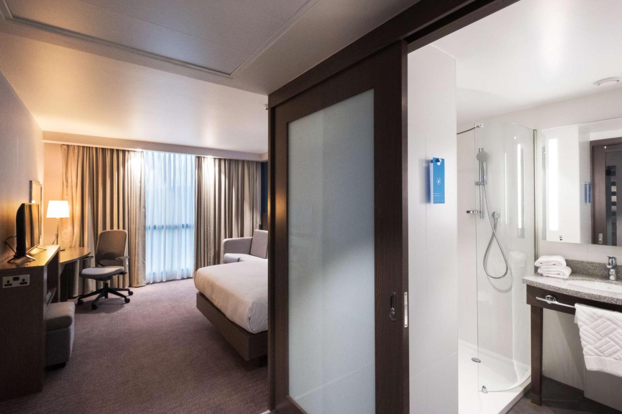 Hampton By Hilton Aberdeen Airport Dyce Extérieur photo