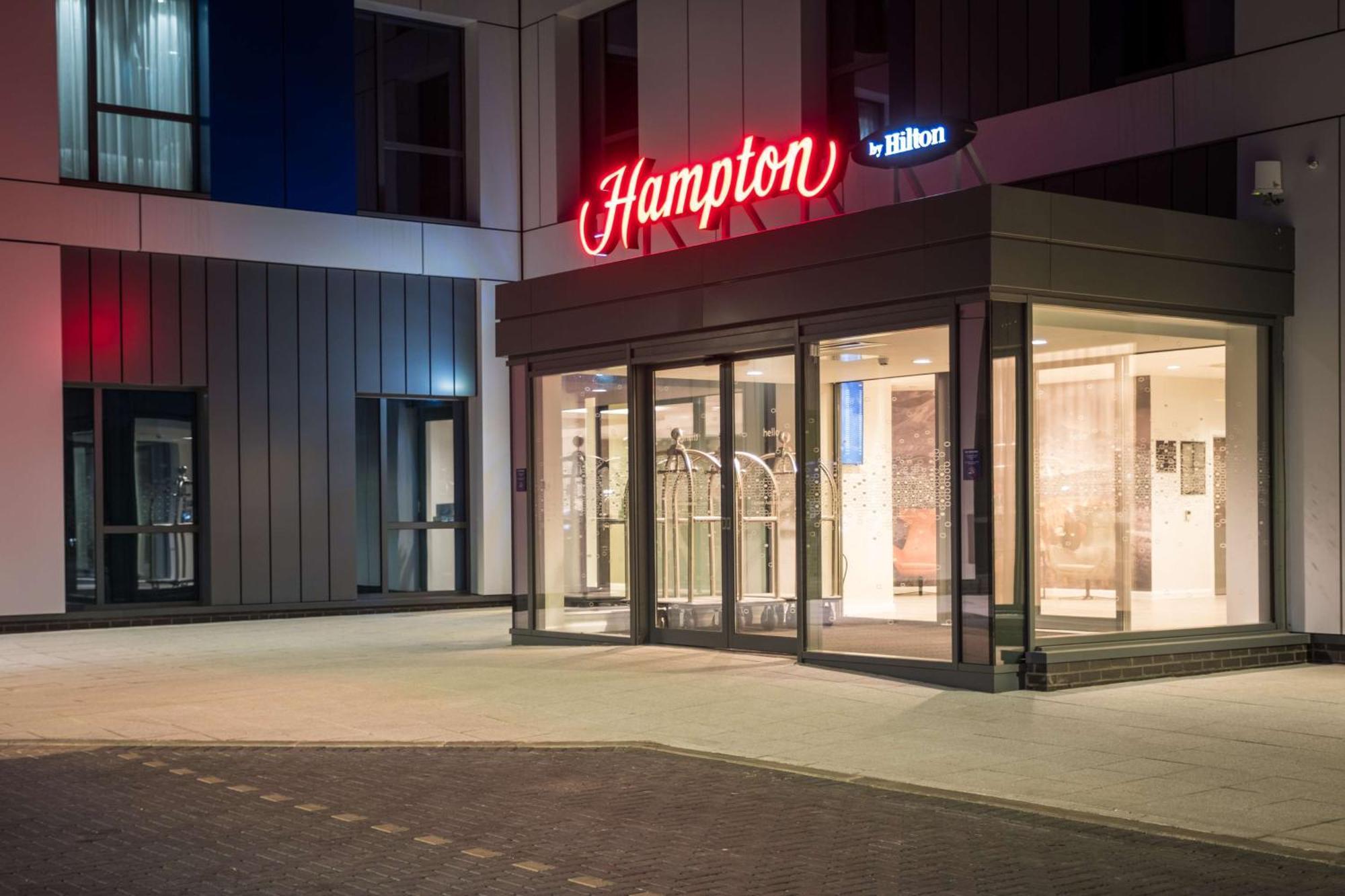 Hampton By Hilton Aberdeen Airport Dyce Extérieur photo